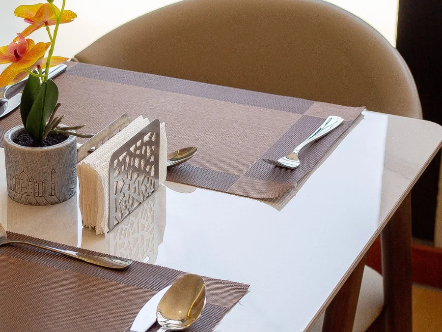 Restaurant Table Mats